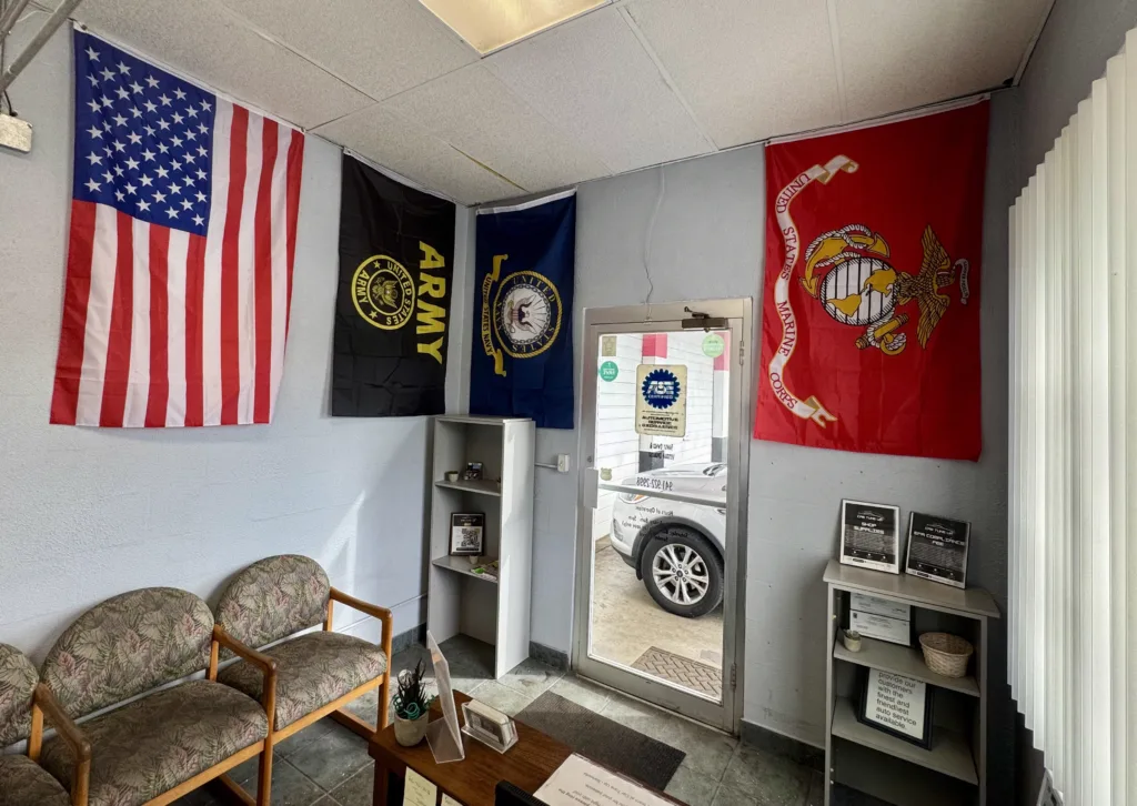 Veteran-owned auto repair shop waiting room at Car Tune Up – Sarasota, Florida — clean, comfortable space for customers near Siesta Key, Bee Ridge, and Gulf Gate.